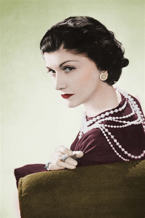 vestiti storia coco chanel|Chanel: 12 cose che ha fatto per prima nella moda.